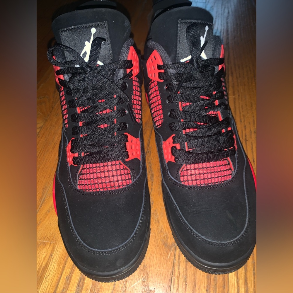 Jordan 4 Red Thunder